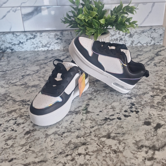 Skechers Kids' Black and White Sneakers - Picture 5 of 7